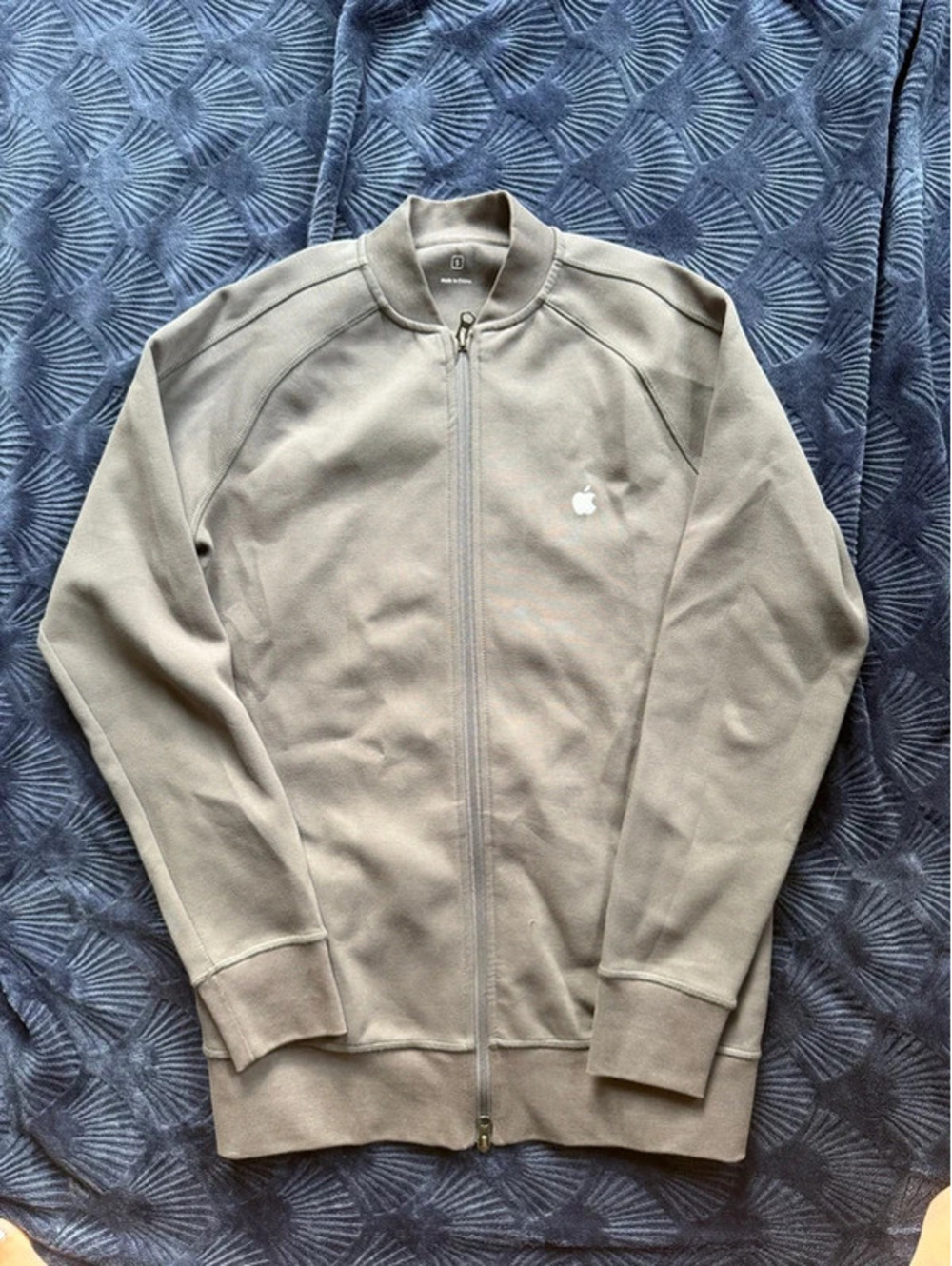 Apple Branded Full-Zip Jacket Size Small